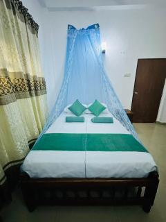 Thadee Nadee Holiday Home - Galle - 7