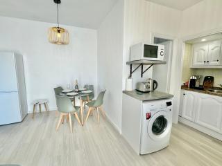 Bright, cozy flat close to the beach - Sitio de Calahonda - 2
