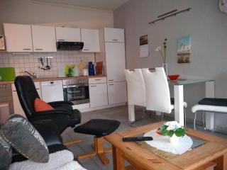 Fewo 7 mit Süd - Terrasse, Garten, Trampolin, Tischtennis - Dahme - 1