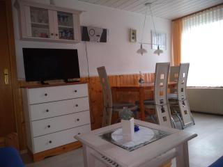Fewo 5 mit Terrasse, Parkplatz, Fahrradgarage, Trampolin, Tischtennis - Dahme - 2
