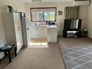 Hideaway Reef Cottage - Hideaway Bay - 2