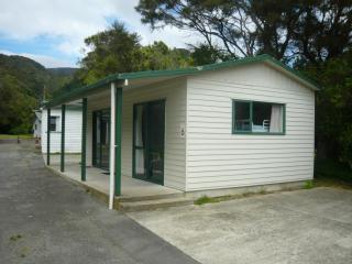 Alexanders Holiday Park - Picton - 2