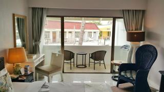 Thavorn Palm Beach Resort Phuket - 4