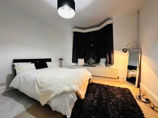 Executive Double - Birmingham - 6