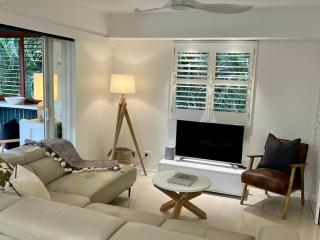 Noosa Beach Apartment on HASTING ST French quarter resort.Noosa Heads - 0