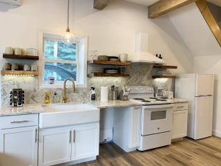 Cozy Hunter Cabins - Hunter - 3