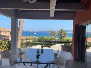 Très belle villa Vue magnifique sur Saint Tropez Grimaud - Grimaud - 4