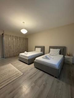 Comfort Inn (Skanderbeg Square) - Tirana - 2