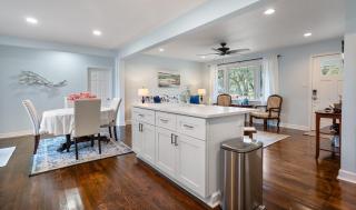 Camellia House - 7 minutes to MCRD Parris Island Graduation Family Friendly, Beach Pass Included - Beaufort - 4
