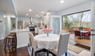 Camellia House - 7 minutes to MCRD Parris Island Graduation Family Friendly, Beach Pass Included - Beaufort - 2