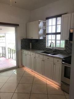 Private Room in the Heart of Calle Ocho - 5