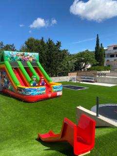 Apartments Kristina, PLACE FOR THE FAMILY - Stara Novalja - 0