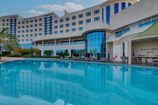 Crowne Plaza Muscat OCEC by IHG - Muscat - 1