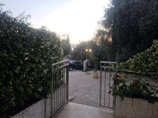 Langust - free parking - 7