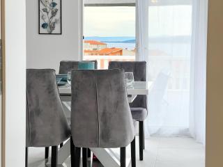 Apartments Larus - Baška Voda - 1