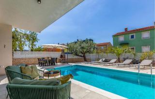 Cozy Home In Fazana With Kitchen - Fažana - 5