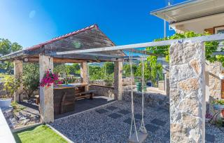 Nice Home In Trolokve - 8