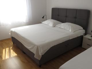 Apartments Gloria - Biograd na Moru - 3