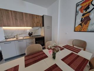 Mamani Apartments Saranda - Saranda - 9