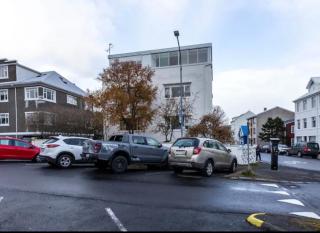 Downtown Reykjavík, renovated apartment - 8
