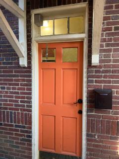 COMFY Basement Home 2 Bdrm1Den 3Queen Beds - Washington - 3