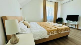 La Jenel - - 3