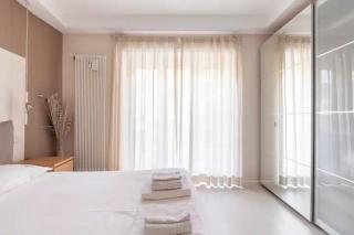 Vatican Flat - Roma - 1