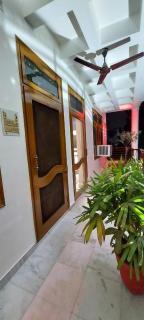 Kashi Homestay Assi Ghat- Fully air-conditioned - 1