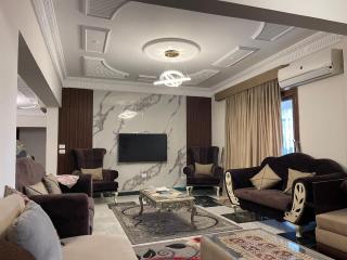 Cove Luxury Apartment-1 - 0