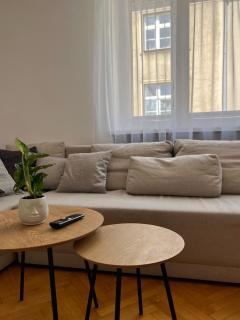 Tomasza Street Main Square Apartment - 6