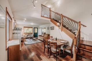 77MBR - Wi-Fi - Fireplace - Pets Ok - BBQ cabin - Glacier - 5