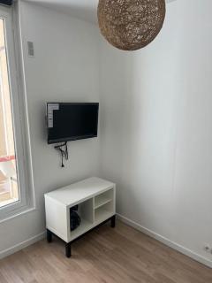 Studio refait à neuf Clichy centre - Clichy - 3