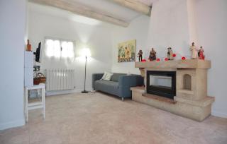 Cozy Home In Eyguières With Wifi - Eyguières - 9