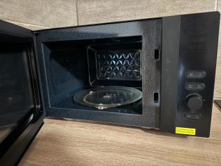 Laras voll ausgestattete Gartenwohnung mit WLAN und TV - 8