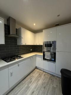 Spacious 3 bedroom Home, with private driveway 5 minutes from Excel Centre & Custom House - Londres - 6
