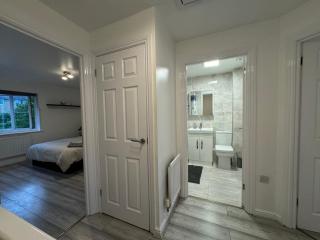Spacious 3 bedroom Home, with private driveway 5 minutes from Excel Centre & Custom House - Londra - 4