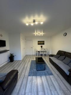 Spacious 3 bedroom Home, with private driveway 5 minutes from Excel Centre & Custom House - Londra - 2