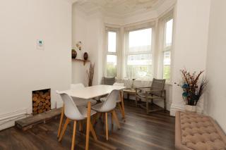 Comfy Private Room near MCR Centre - 9