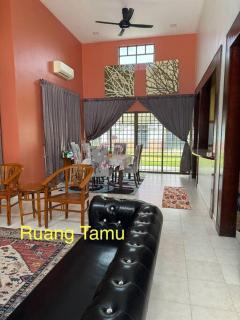 Villa Putri 810 A Famosa Melaka - Kampong Alor Gajah - 9