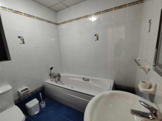 Bellagio Seafront Apartment with private garage - 1