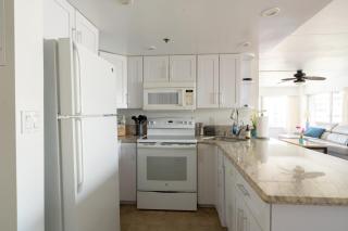 Romanna's Oahu Getaway with Heated Pool & City Views - 5