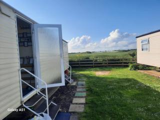 Static Holiday Caravan - Clacton-on-Sea - 4