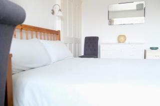 Lynton Road - 1