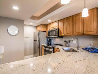 Park Shore Resort Top Floor 2 Bed 2 Bath Sleeps 6 - 5