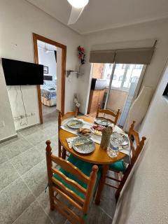 Torrevieja precioso apartamento calle Mar Baltico muy cerca de la Playa con piscina - 9