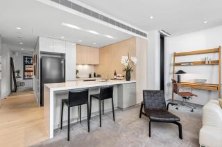 Elegant 1-BD Wynyard Quarter with Carpark - Auckland - 1