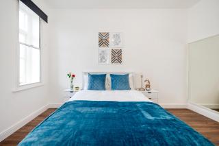 Beautiful Flat Near the Center 11 min by tube - 4