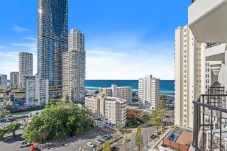 MODERN Twin Units in Surfers Paradise - Q Stay - 3