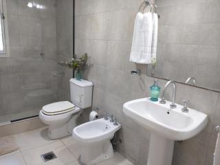 Departamento amplio, luminoso con cochera - Guaymallen - 5