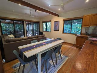 Beachmere Escape - 1